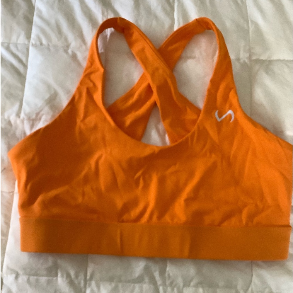 TLF Hyper Power workout sports bra. Size M. Orange Burst color.